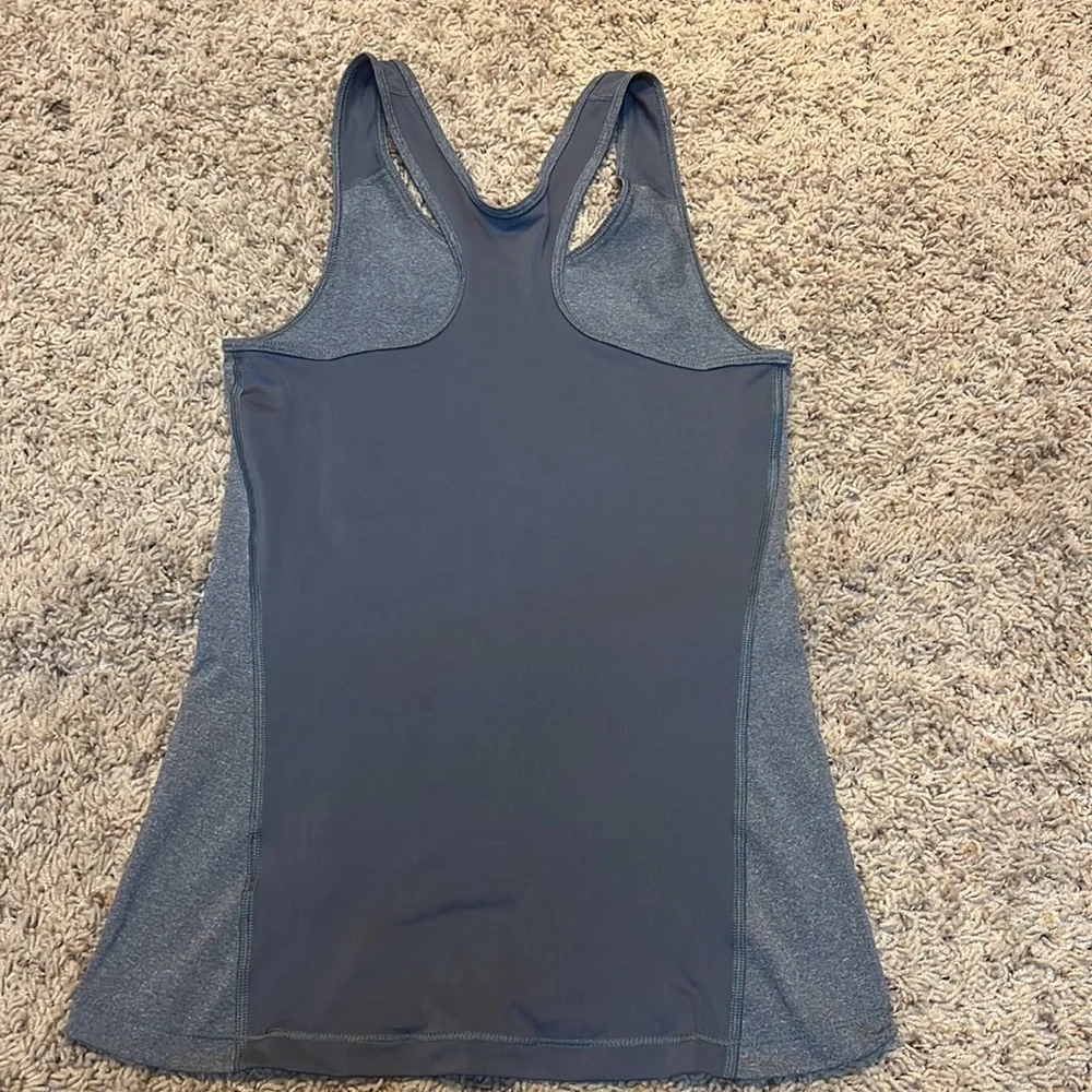 Nike Racerback Dri-Fit Tank Size Small - Picture 2 of 3